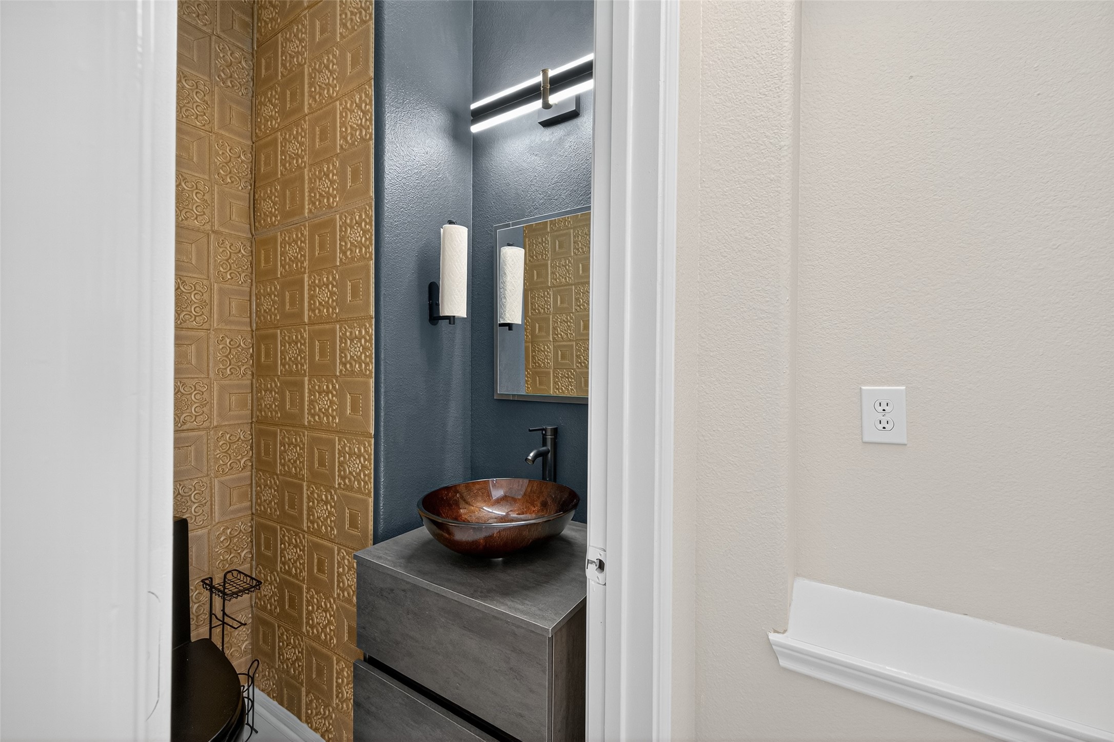 1003 Alp Springs Lane Spring, TX 77373 - Photo 21 of 43 a bathroom with a sink and a mirror