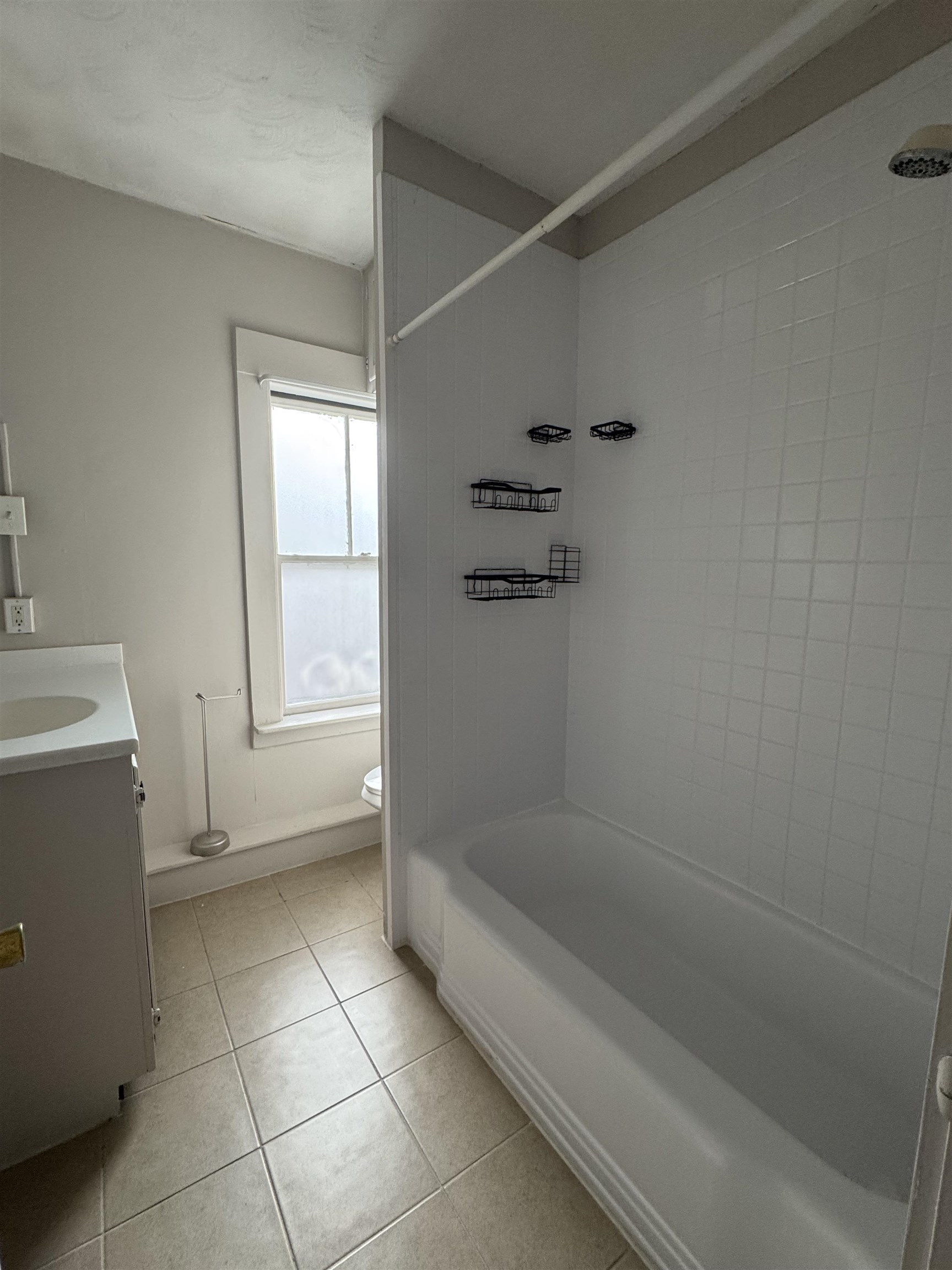 76 Warren Street, Unit 2 Concord, NH 03301 - Photo 10 of 11