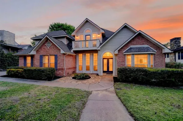 $699,900 | 137 Shepherds Glen Road, Heath, TX 75032