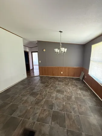 a view of empty room with window