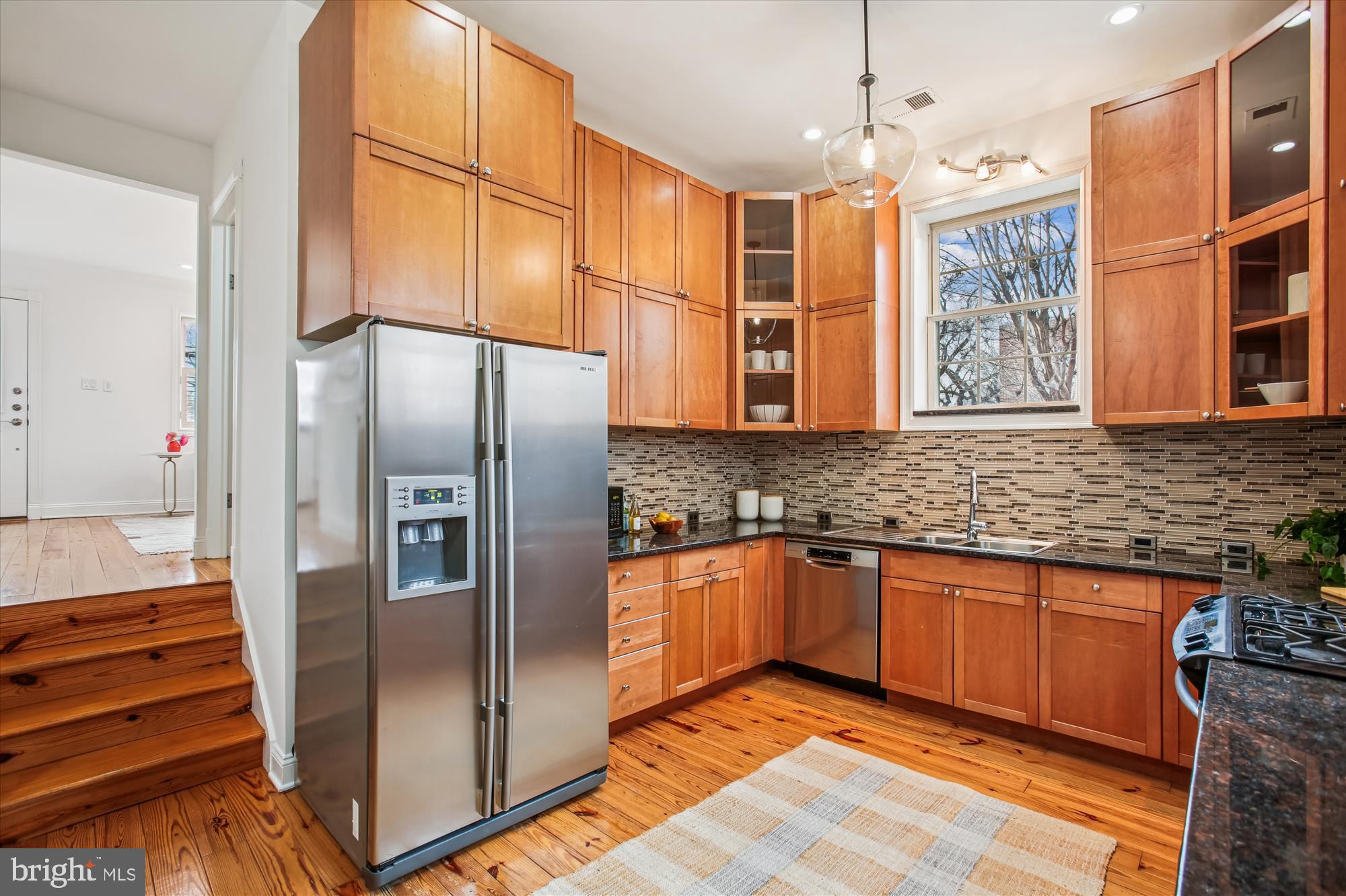 37 17th Street Southeast Washington, DC 20003 - Photo 9 of 41 Gallery Image 9