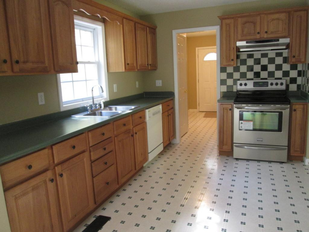 2220 Wattenbarger Gap Road Greeneville, TN 37745 - Photo 9 of 24 Photo 9