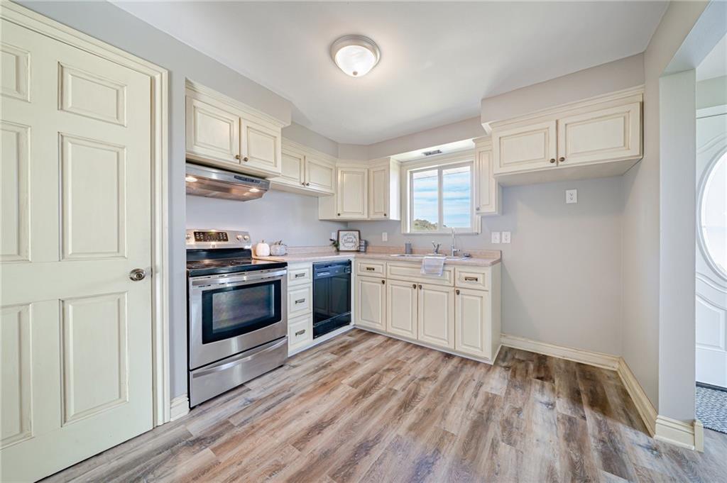 366 Oak Spring Road Canonsburg, PA 15317 - Photo 8 of 24 Gallery Image 8