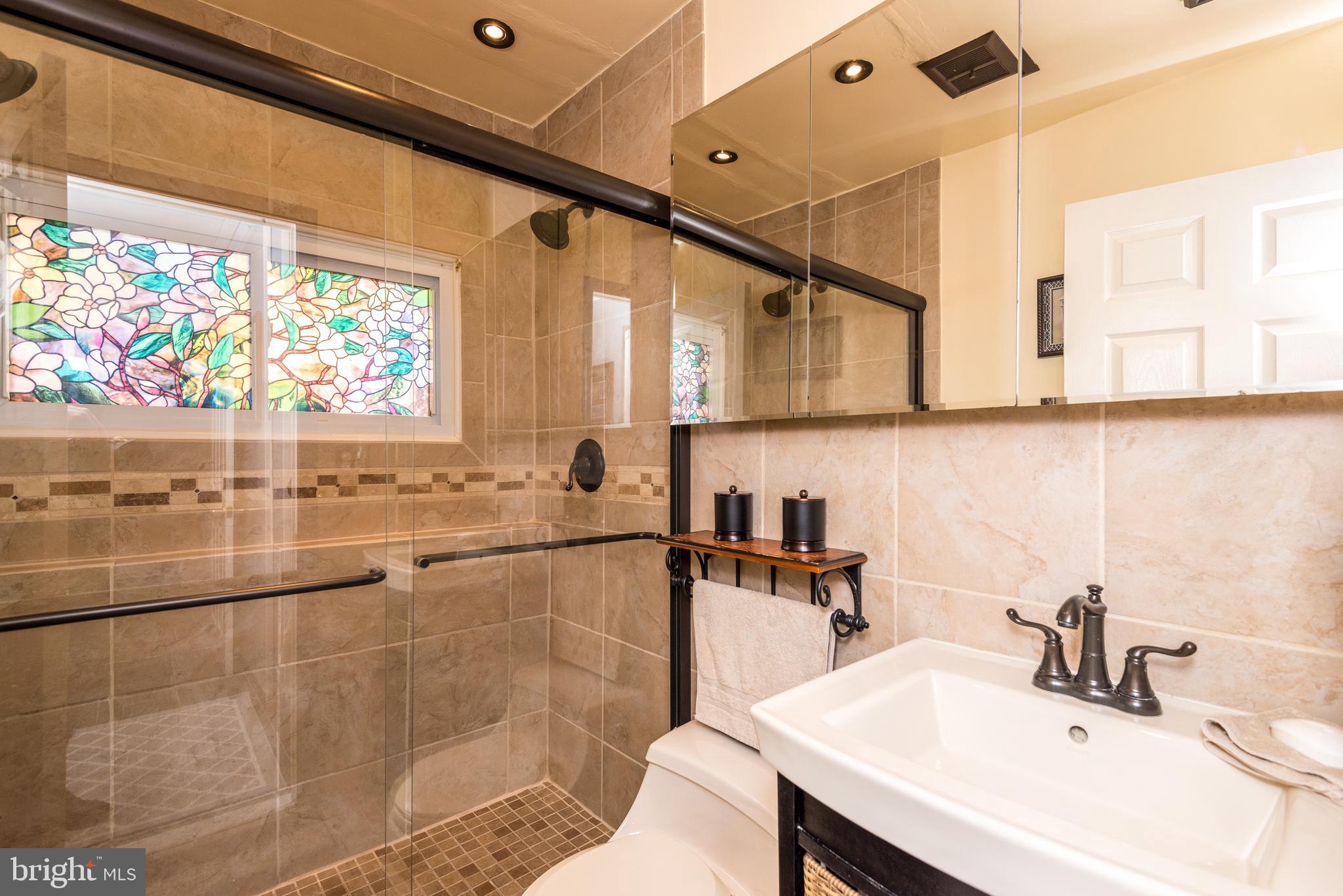 116 Border Rock Road Levittown, PA 19057 - Photo 17 of 27 Stunning fully renovated bath
