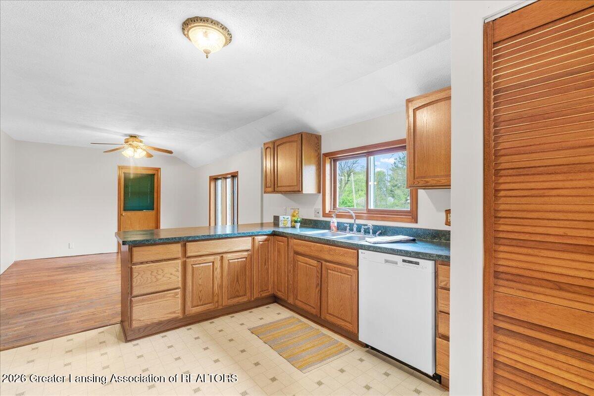 5041 Freiermuth Road Stockbridge, MI 49285 - Photo 9 of 32 13-Media Jett - 09