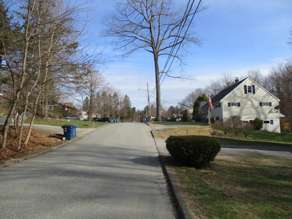 14 Birchwood Road Rutland, MA 01543 - Photo 4 of 27