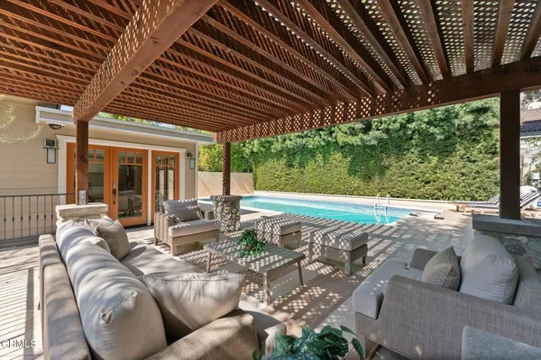 $2,500,000 | 130 South Arroyo Boulevard, Pasadena, CA 91105