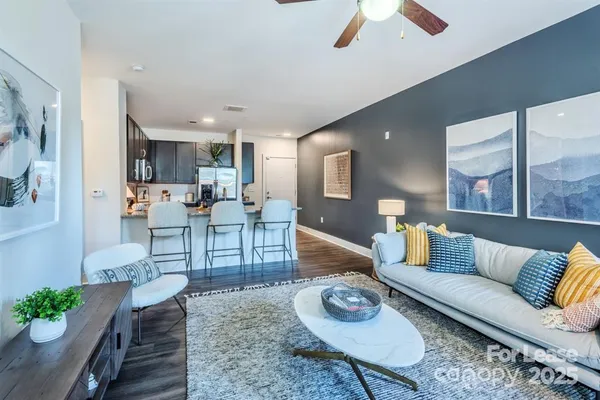 $1,843 | 902 West 4th Street, Unit GRADIN, Charlotte, NC 28202