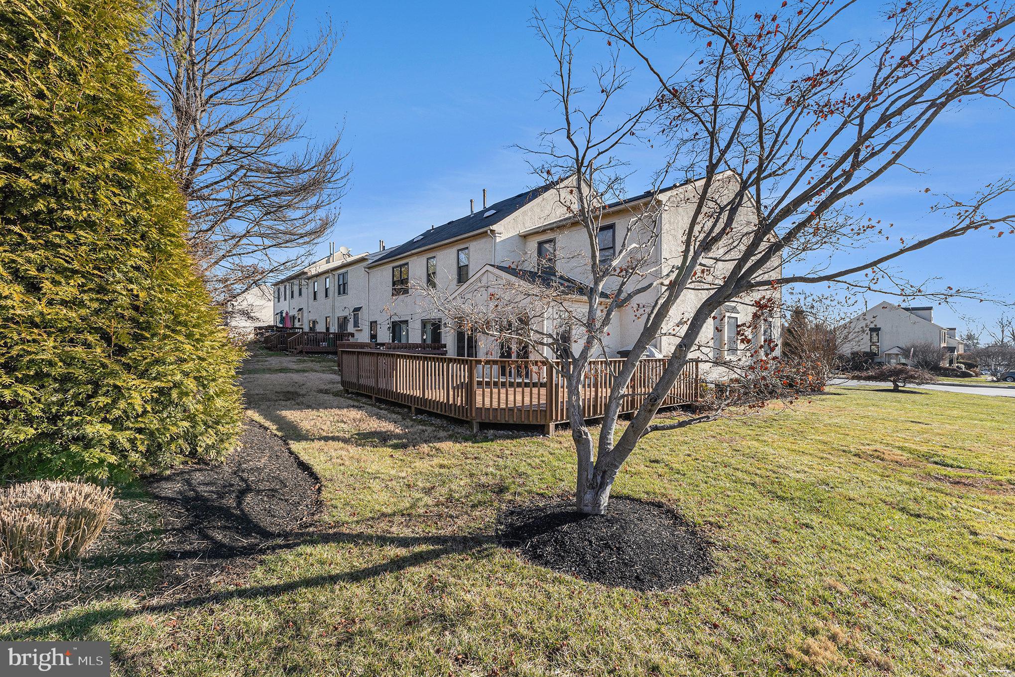 392 Scola Road Brookhaven, PA 19015 - Photo 8 of 41 Gallery Image 8