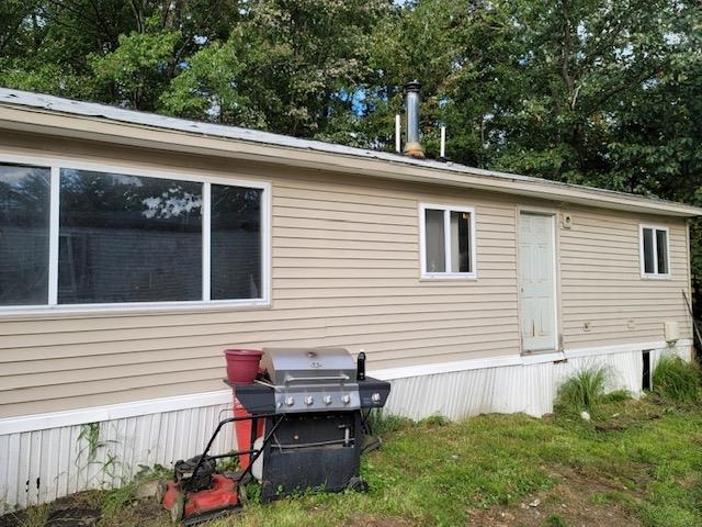 12 Hemlock Street Exeter, NH 03833 - Photo 1 of 13