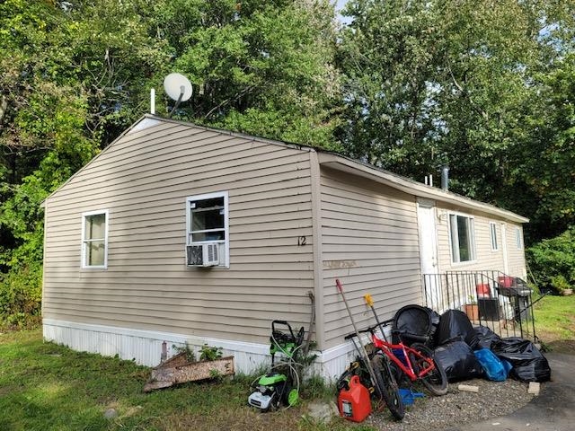 12 Hemlock Street Exeter, NH 03833 - Photo 2 of 13
