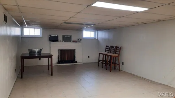 $1,950 | 7806 Garden Avenue, Shrewsbury, MO 63119