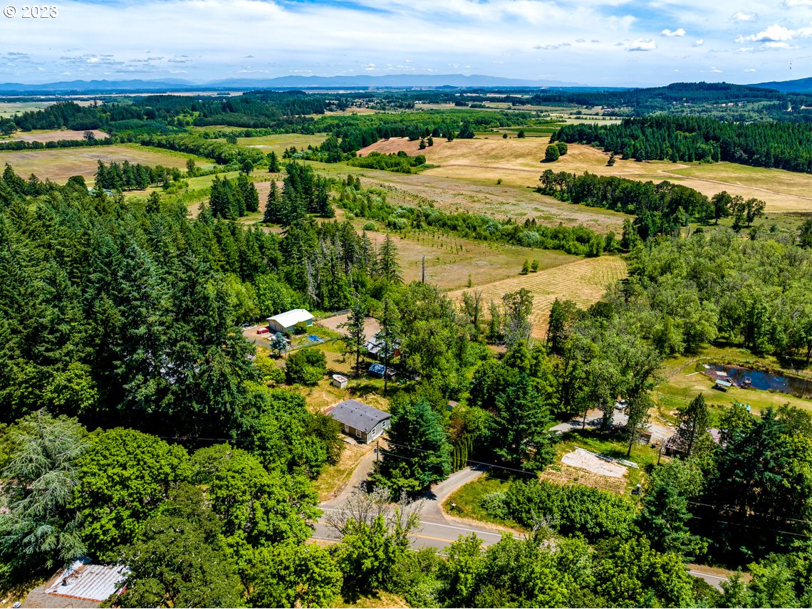 24698 Evergreen Road Philomath, OR 97370 - Photo 18 of 19 Gallery Image 18