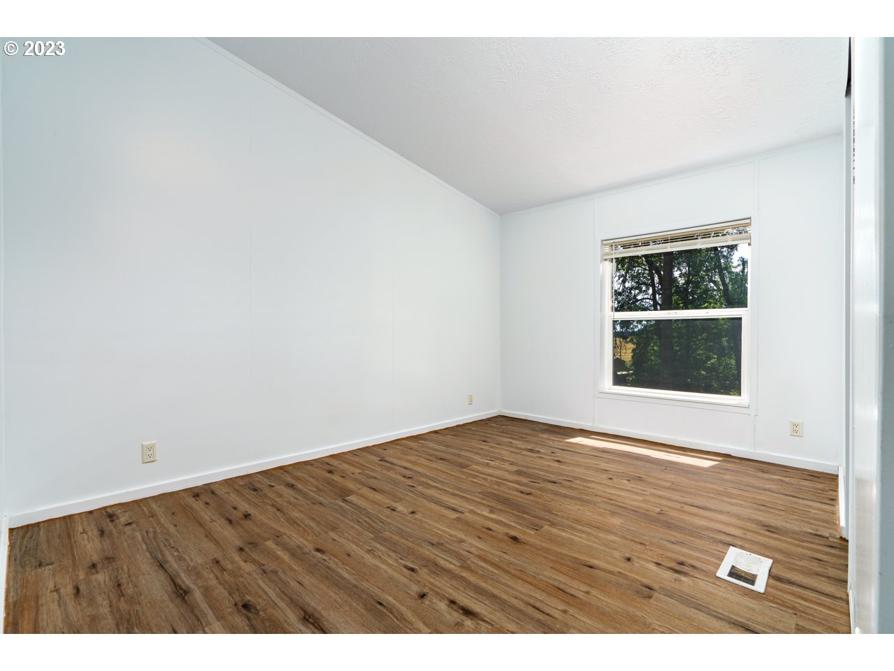24698 Evergreen Road Philomath, OR 97370 - Photo 7 of 19 Gallery Image 7