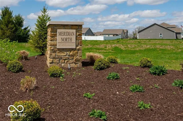 $2,195 | 876 Downey Lane, Greenfield, IN 46140