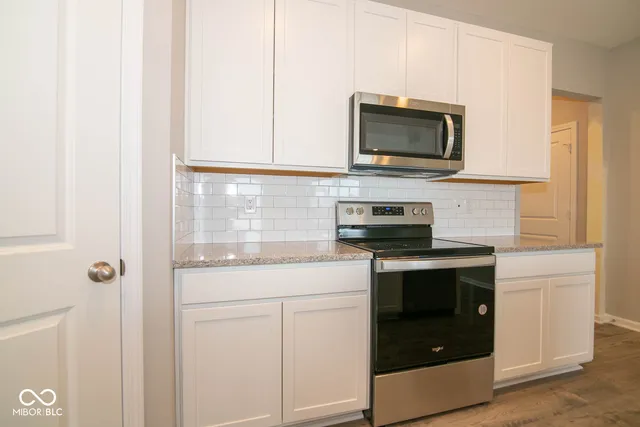 $2,195 | 876 Downey Lane, Greenfield, IN 46140