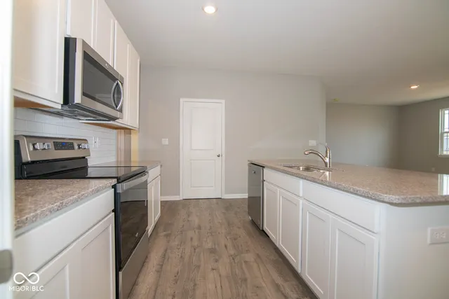 $2,195 | 876 Downey Lane, Greenfield, IN 46140