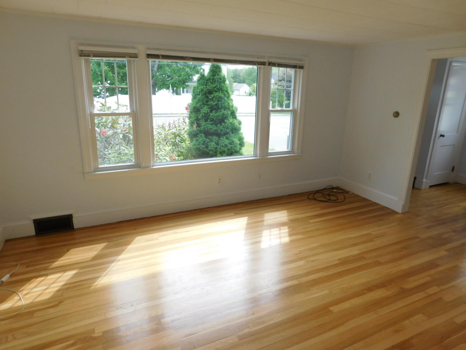 257 Pine Point Road Scarborough, ME 04074 - Photo 7 of 24 DSCN0801