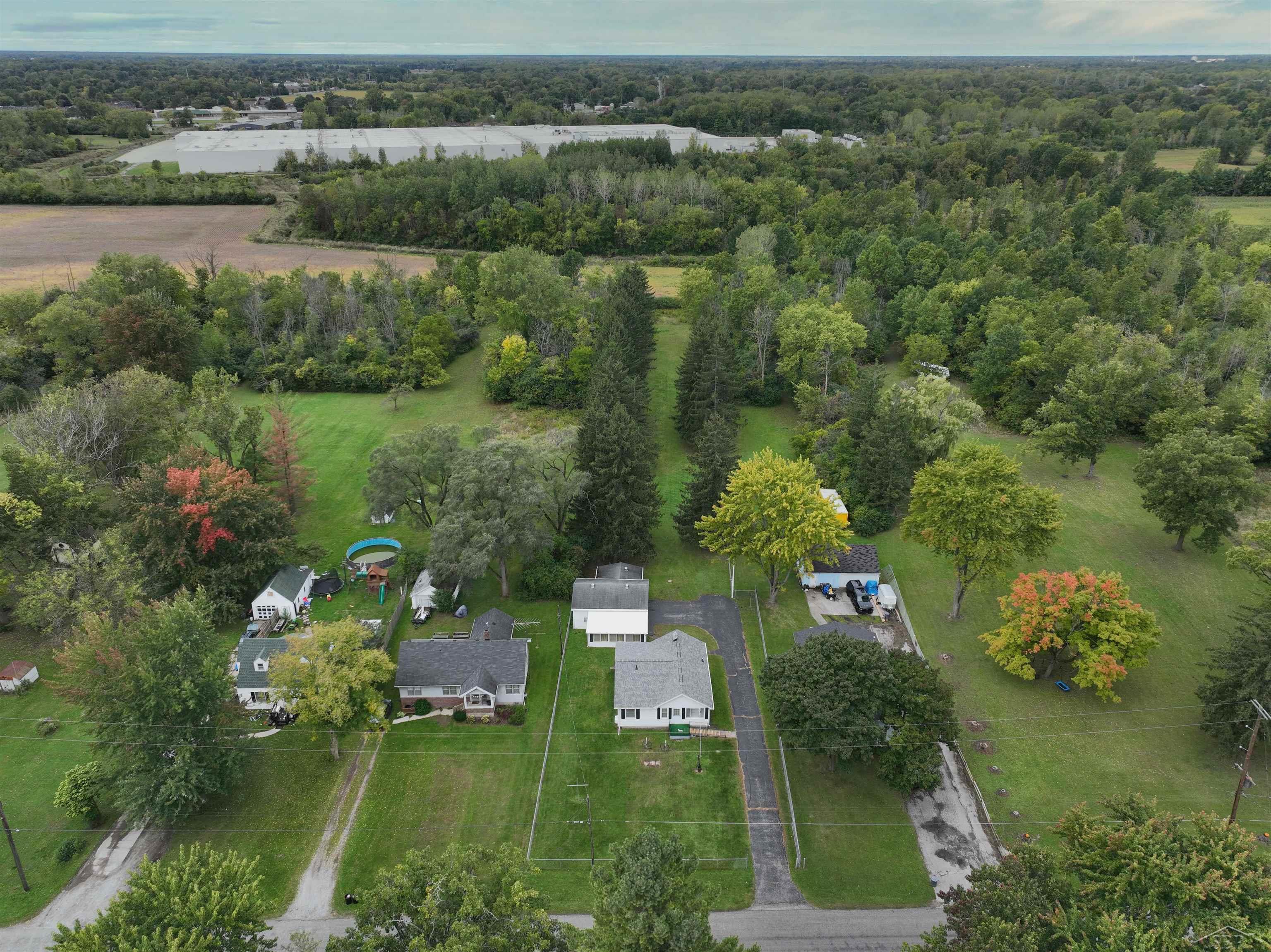3764 Mack Road Saginaw, MI 48601 - Photo 30 of 35 50091574-29.JPG