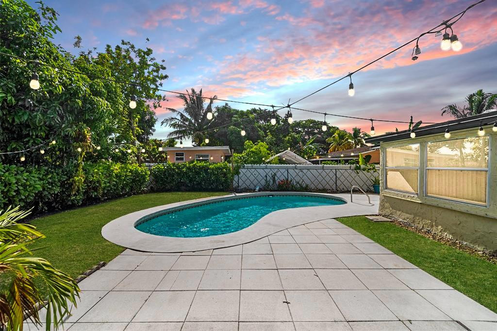 520 Southwest 72nd Terrace North Lauderdale, FL 33068 - Photo 35 of 35 a view of a outdoor space