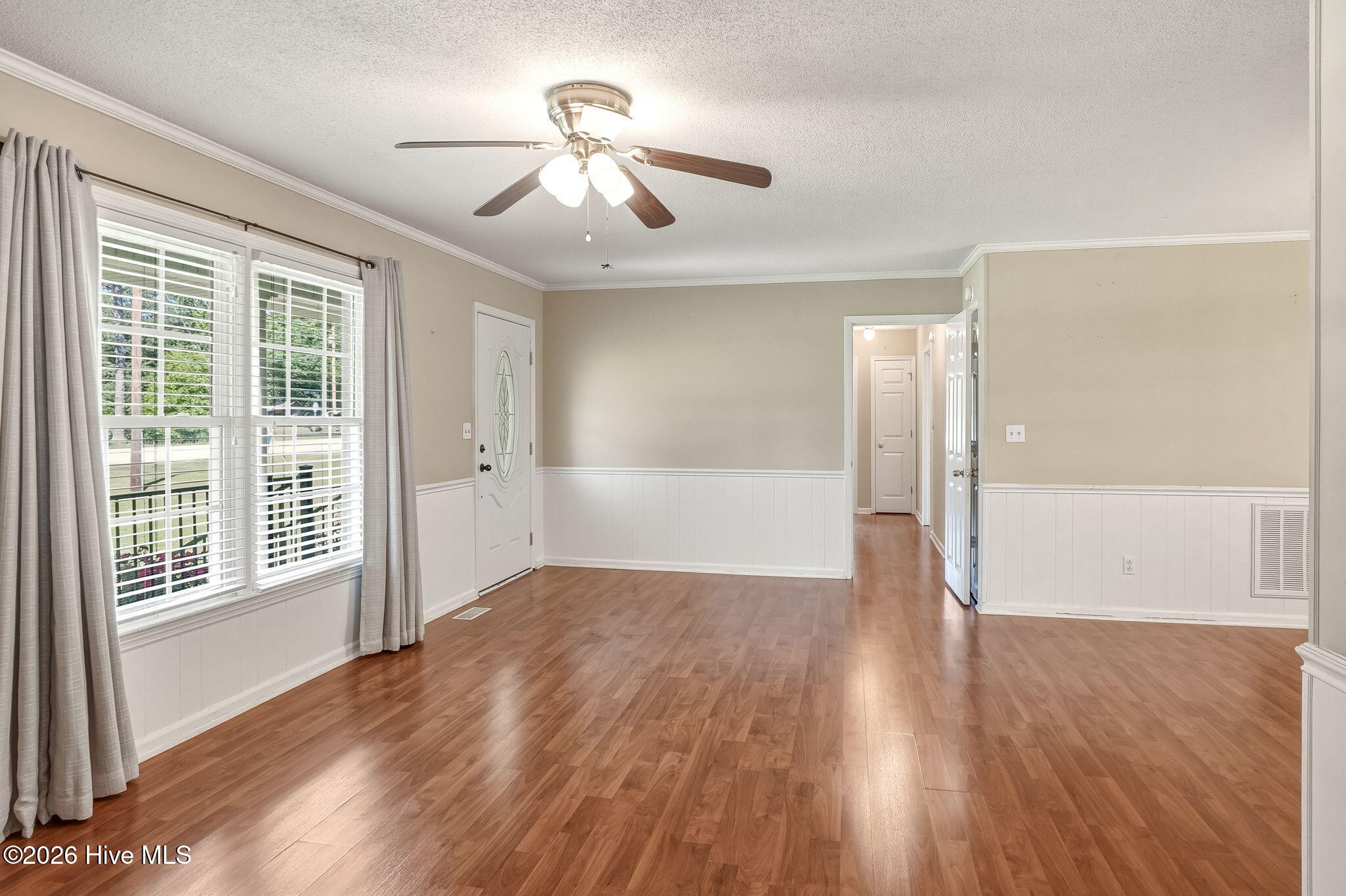 406 Richlands Loop Road Richlands, NC 28574 - Photo 7 of 34 7