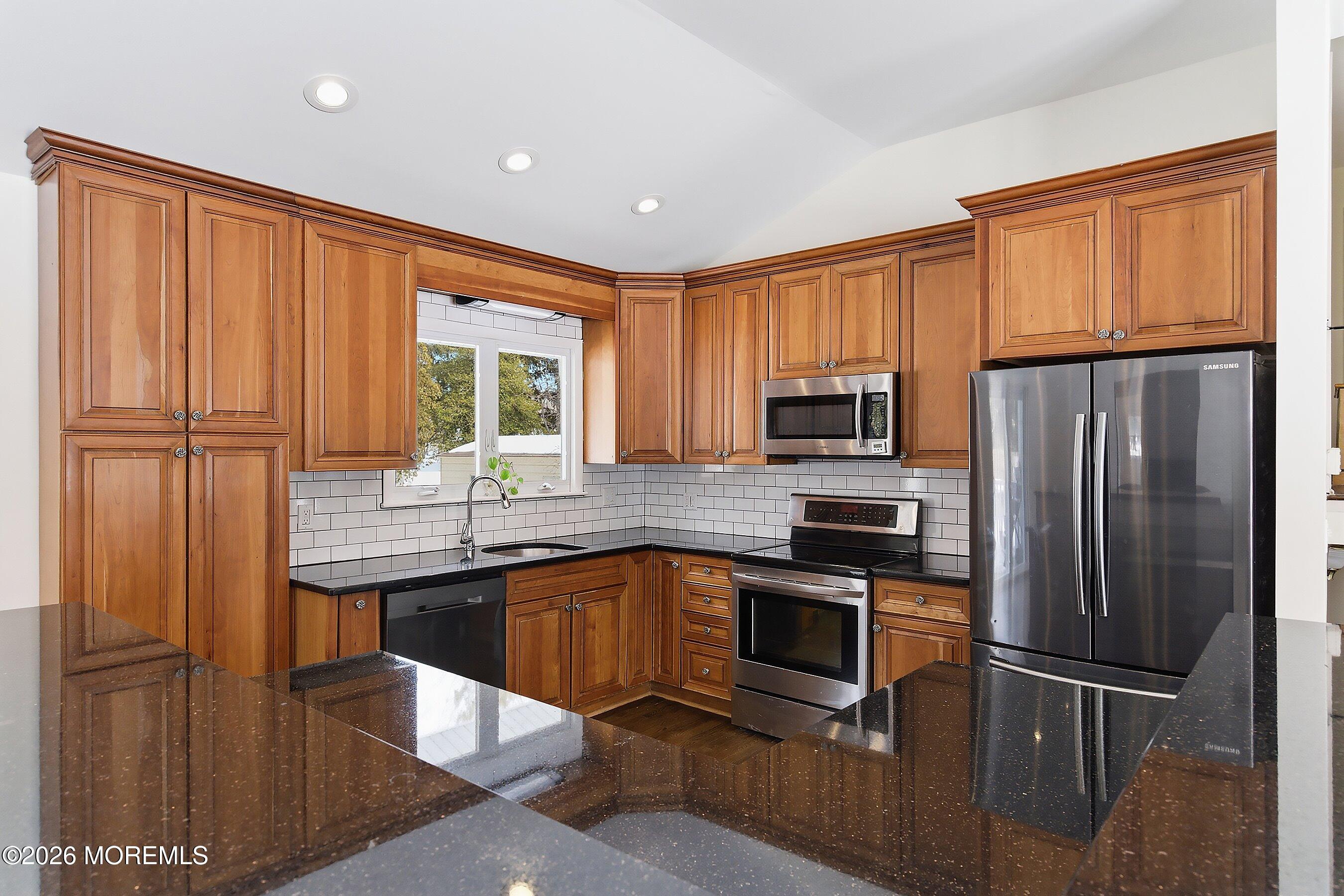 47 Willow Road Tinton Falls, NJ 07724 - Photo 6 of 32 10-Kitchen 1D