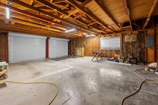 $204,000 | 108 South East Street, Corrigan, TX 75939