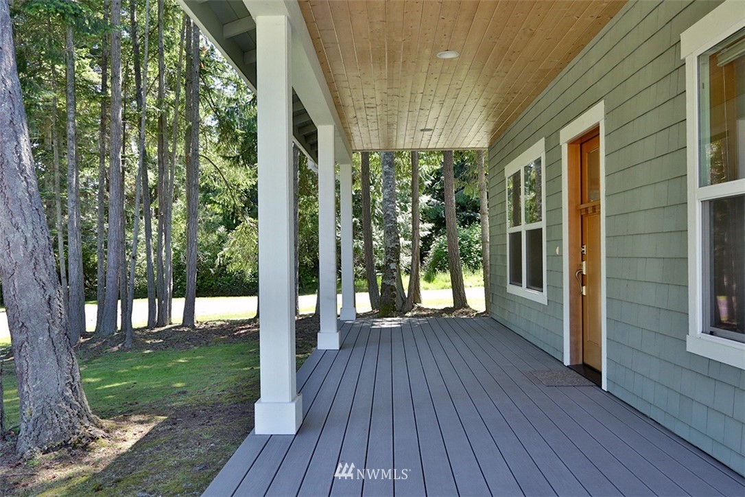 1265 Dines Point Road Greenbank, WA 98253 - Photo 2 of 29 Gallery Image 2