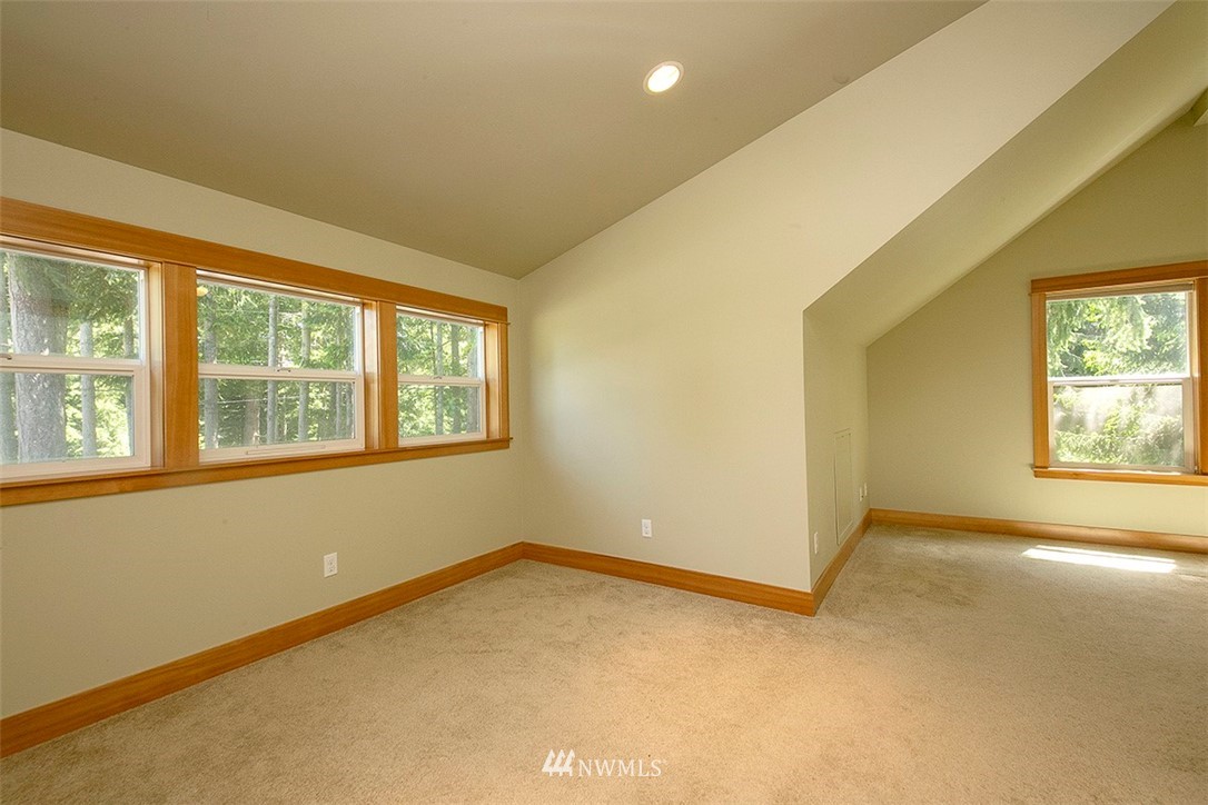 1265 Dines Point Road Greenbank, WA 98253 - Photo 16 of 29 Gallery Image 16
