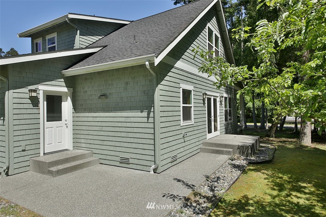 1265 Dines Point Road Greenbank, WA 98253 - Photo 24 of 29 Gallery Image 24