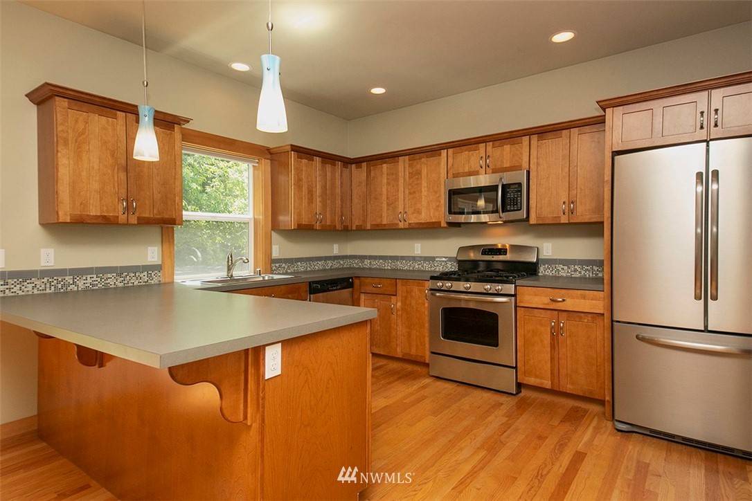 1265 Dines Point Road Greenbank, WA 98253 - Photo 8 of 29 Gallery Image 8