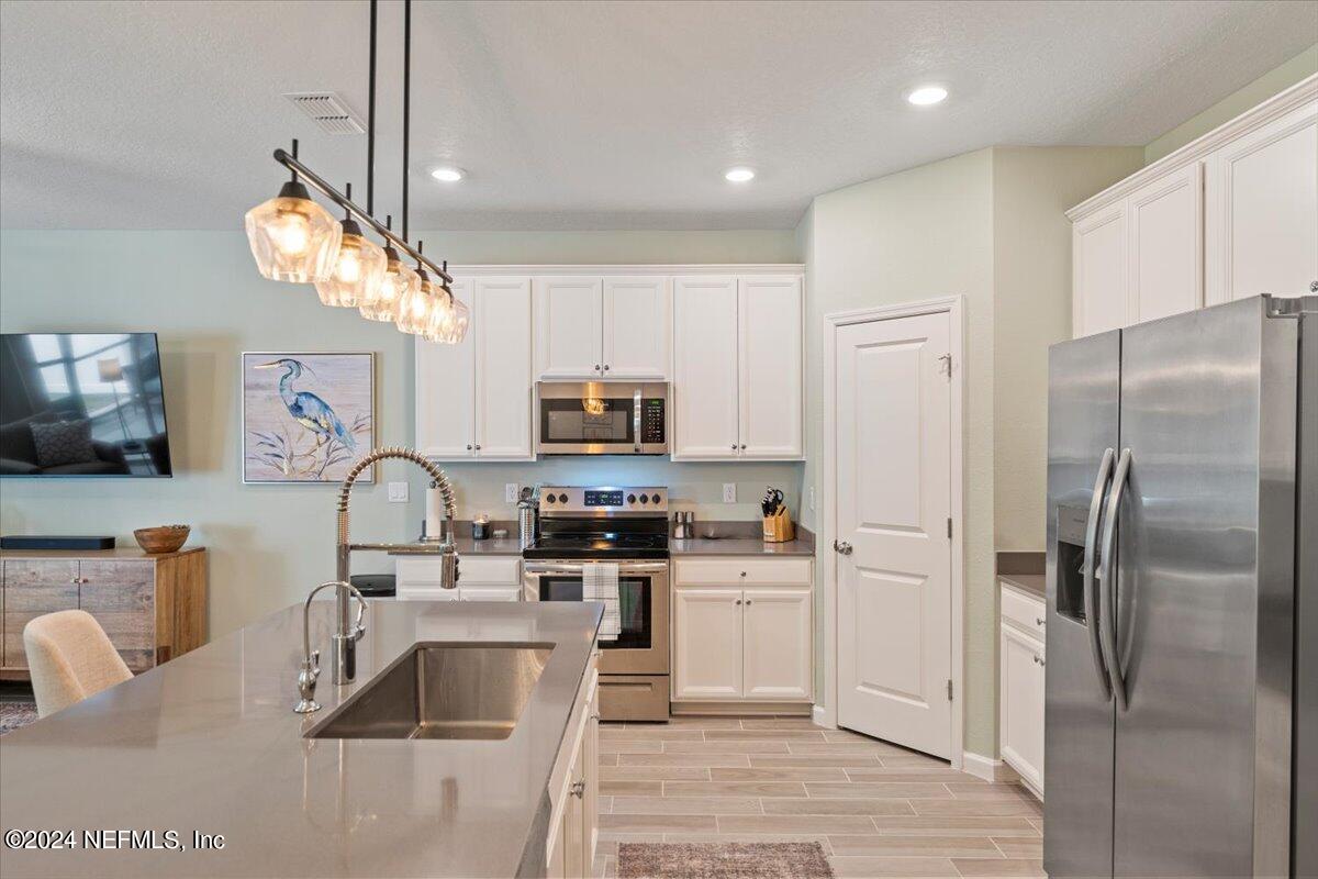 424 Boracay Circle St. Johns, FL 32259 - Photo 12 of 41 Kitchen View 2