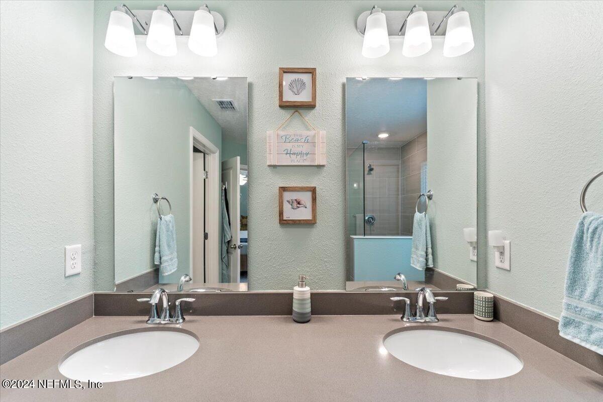 424 Boracay Circle St. Johns, FL 32259 - Photo 22 of 41 Primary Bath View 2