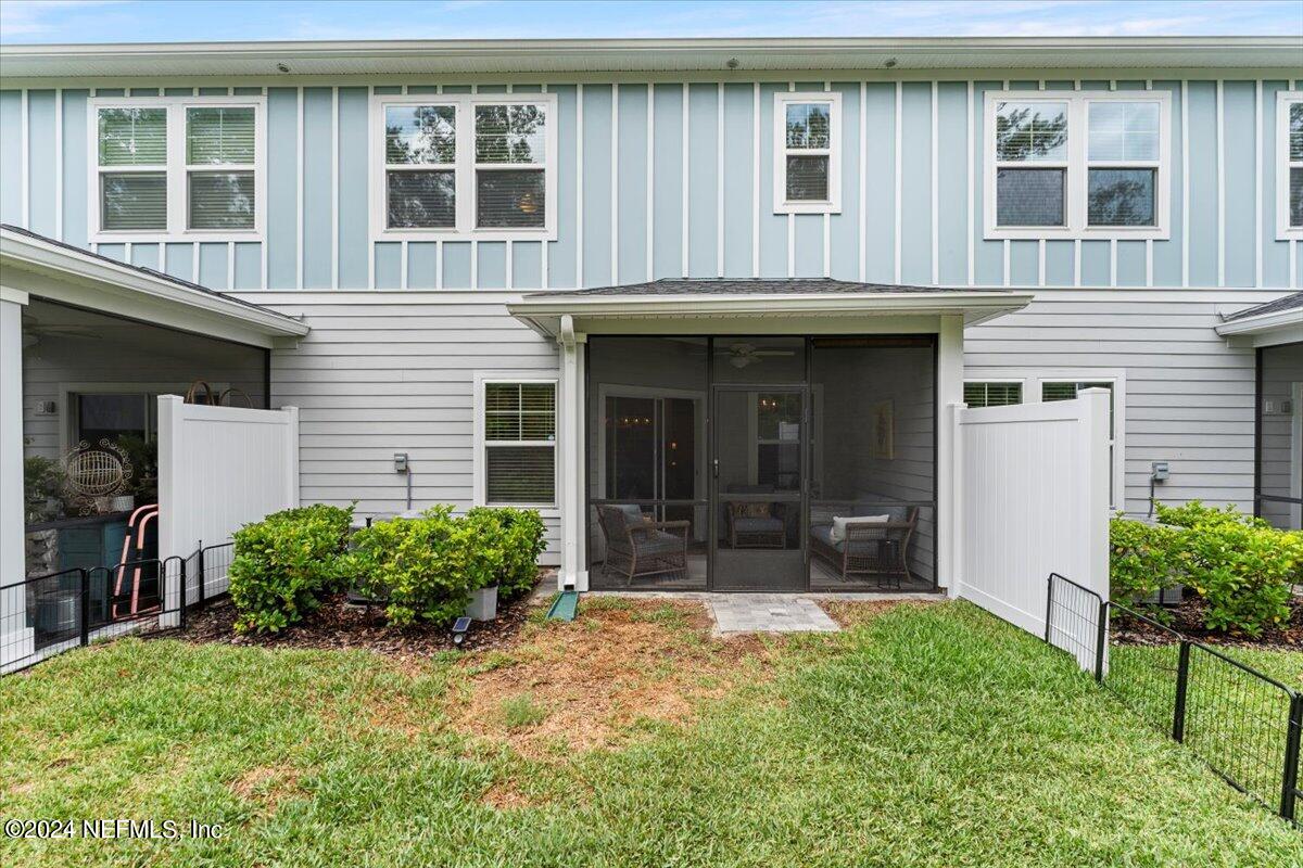 424 Boracay Circle St. Johns, FL 32259 - Photo 30 of 41 Rear Elevation