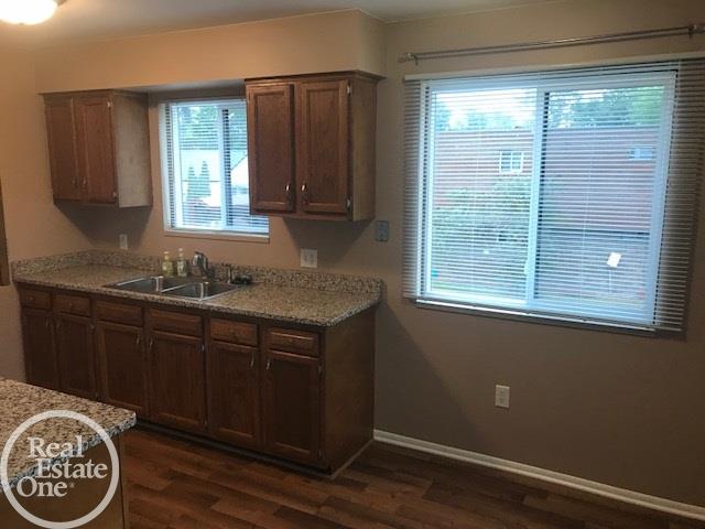 36021 Main Street, Unit 2 New Baltimore, MI 48047 - Photo 5 of 20