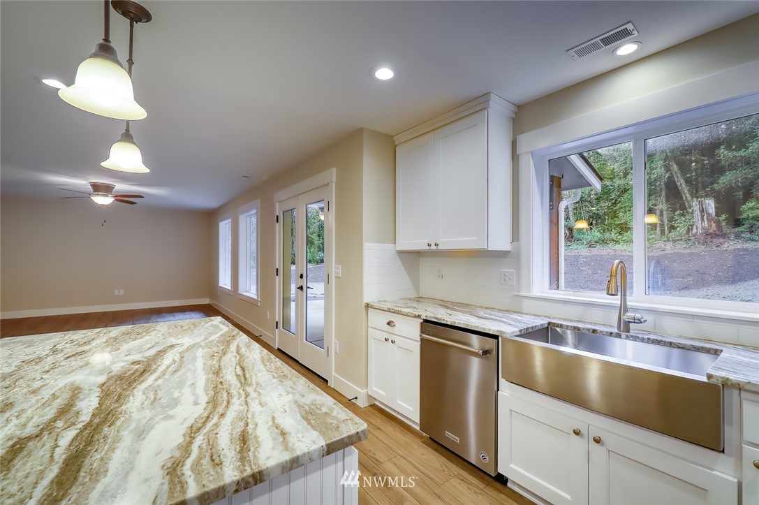 25923 Highland Road Northeast Kingston, WA 98346 - Photo 12 of 40 Gallery Image 12
