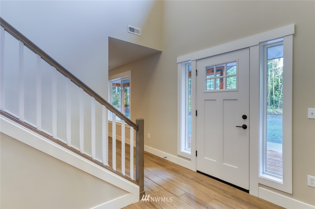25923 Highland Road Northeast Kingston, WA 98346 - Photo 4 of 40 Gallery Image 4