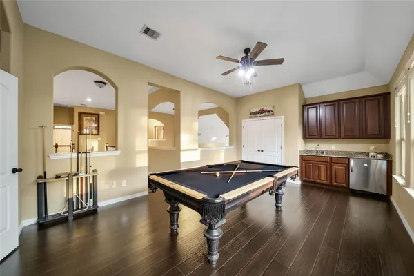 $899,900 | 5 Copper Cove, Conroe, TX 77304