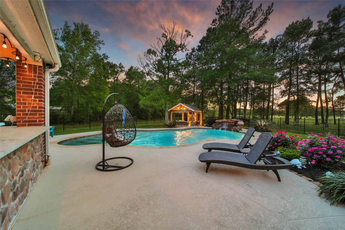 5 Copper Cove Conroe, TX 77304 - Photo 39 of 50