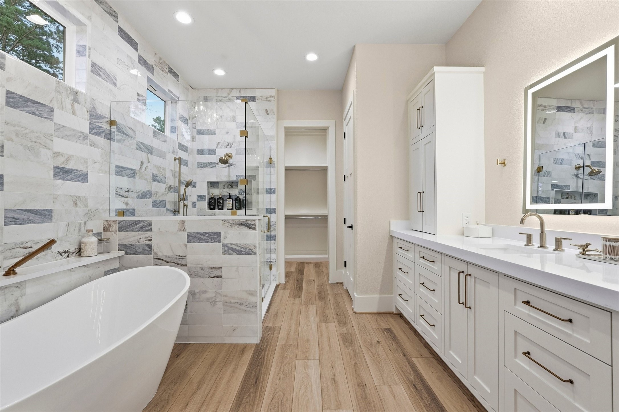 12833 Bruce Road Willis, TX 77318 - Photo 30 of 50 Primary Bath is Like a Spa!