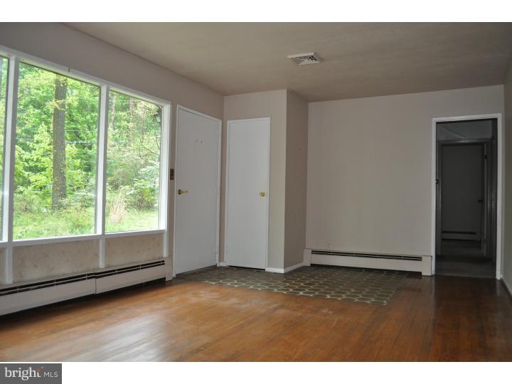 520 Old Eagle School Road Wayne, PA 19087 - Photo 2 of 15 Living Room