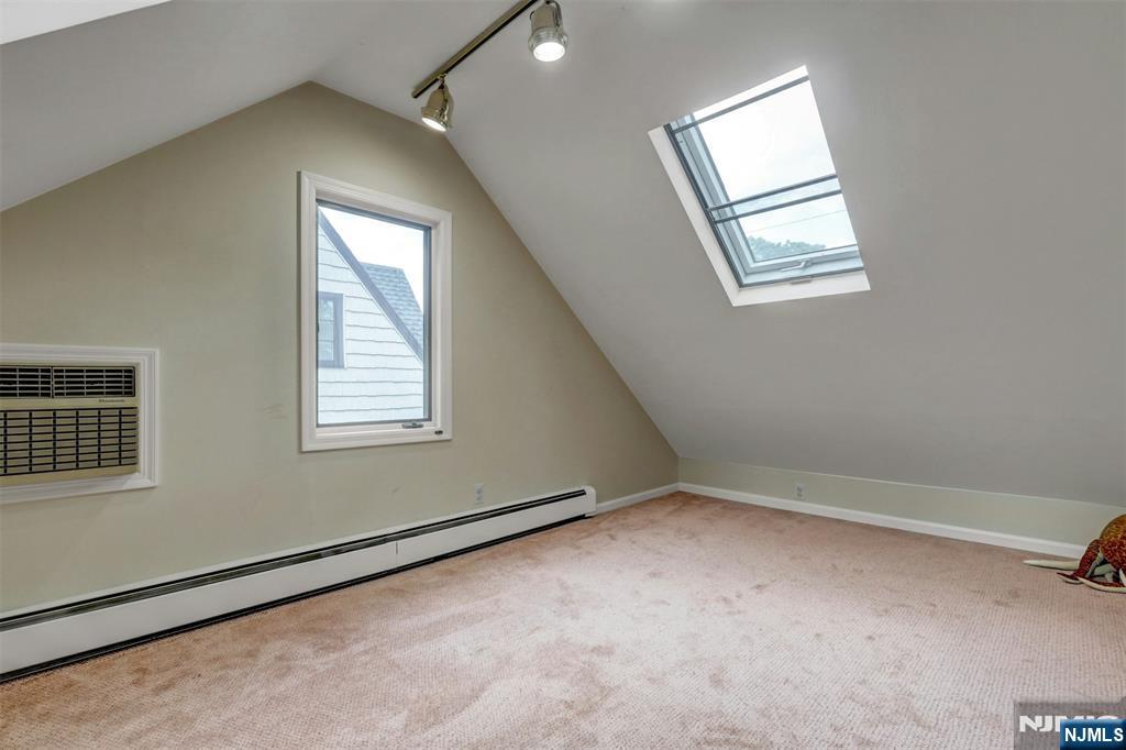 548 Standish Road Teaneck, NJ 07666 - Photo 22 of 28