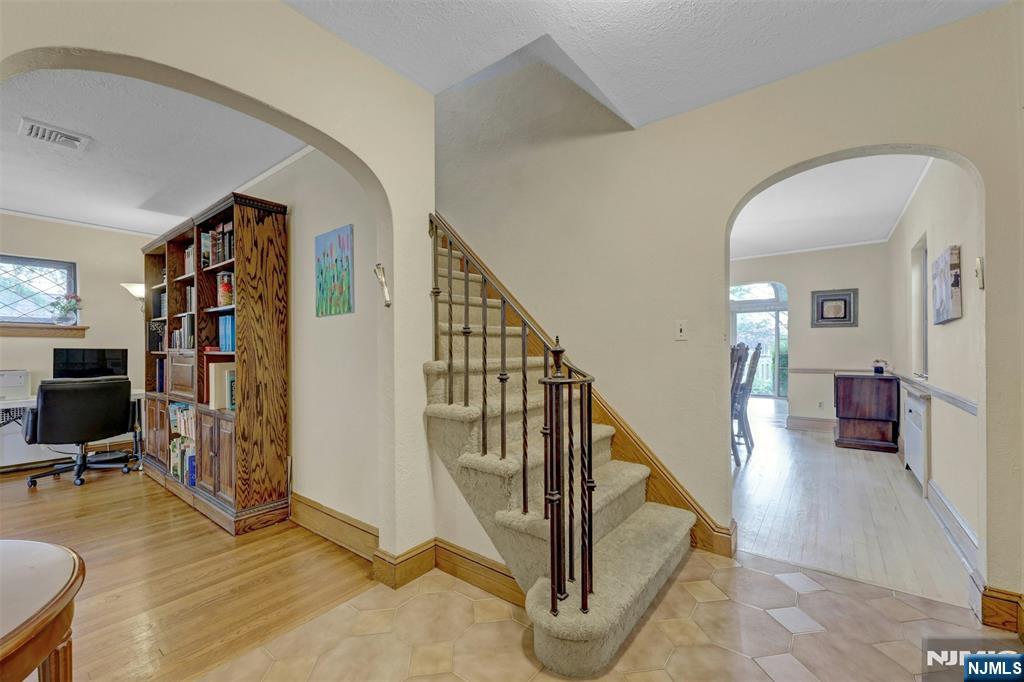 548 Standish Road Teaneck, NJ 07666 - Photo 4 of 28 a view of a livingroom with furniture and workspace