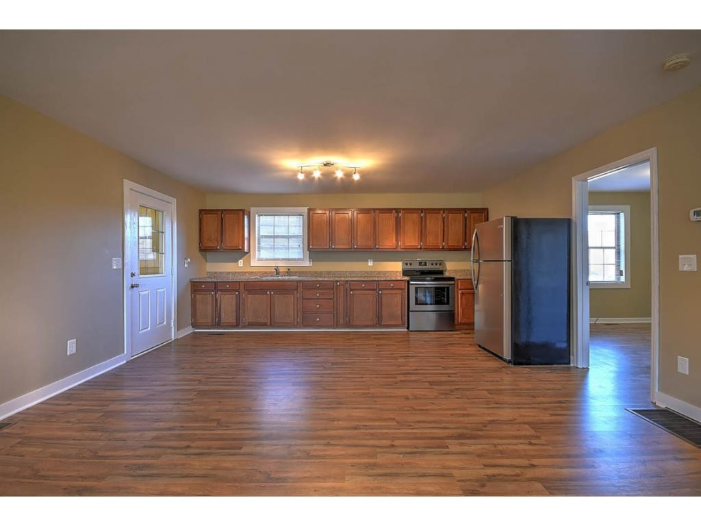 437 Bandy Road Greeneville, TN 37743 - Photo 11 of 36 Photo 11