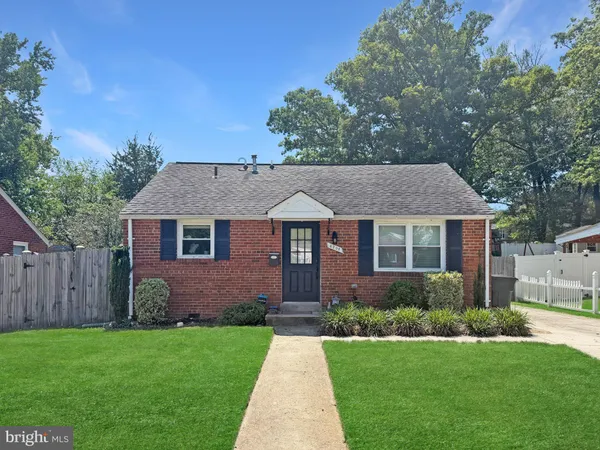 $300,000 | 4202 73rd Avenue, Hyattsville, MD 20784
