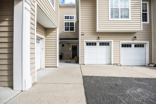 $579,000 | 211 April Way, Middletown, NJ 07748