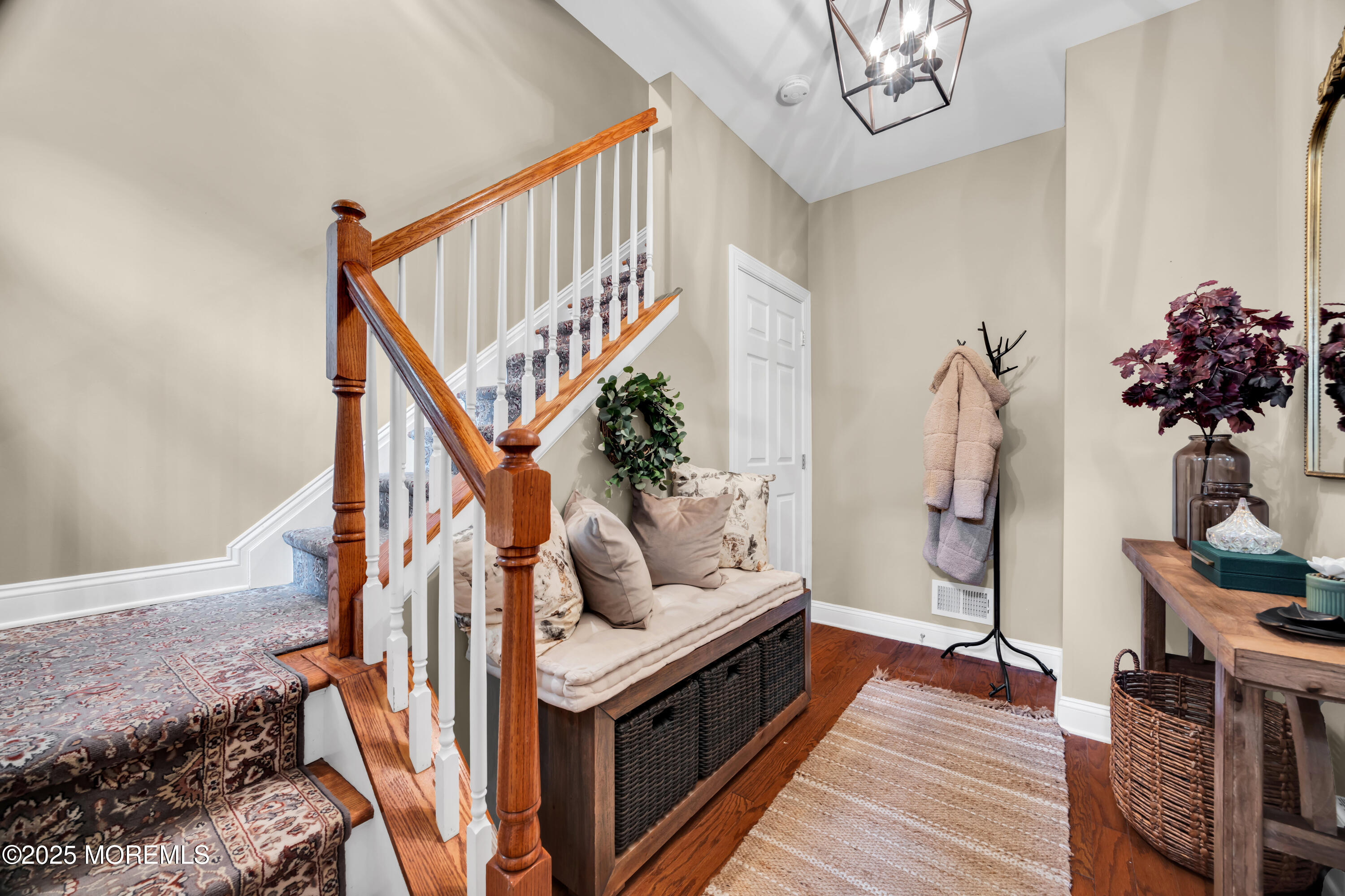 211 April Way Middletown, NJ 07748 - Photo 5 of 38 005_2m1a2819_606