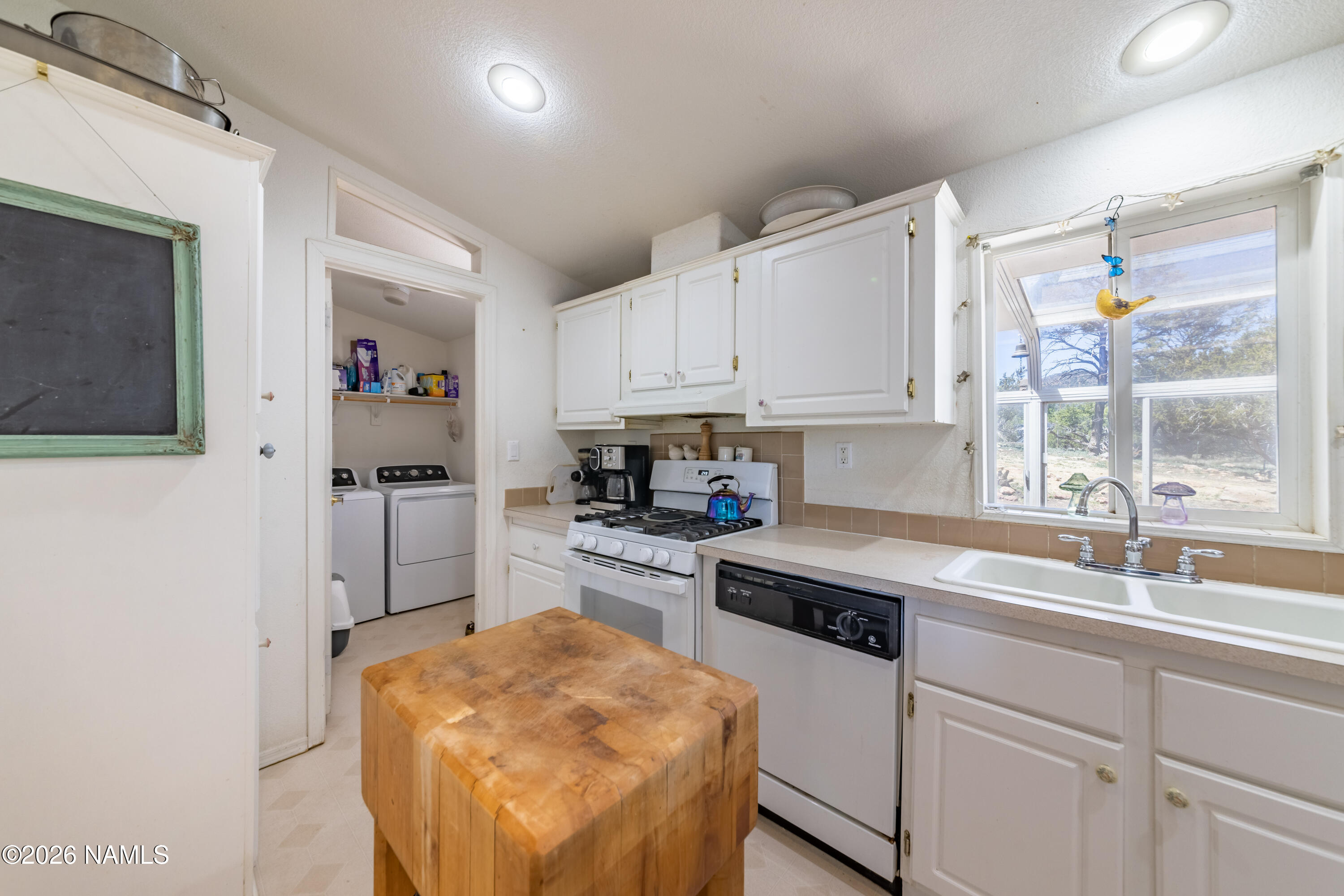 6230 Columbine Road Flagstaff, AZ 86004 - Photo 16 of 42 6230_Columbine-8
