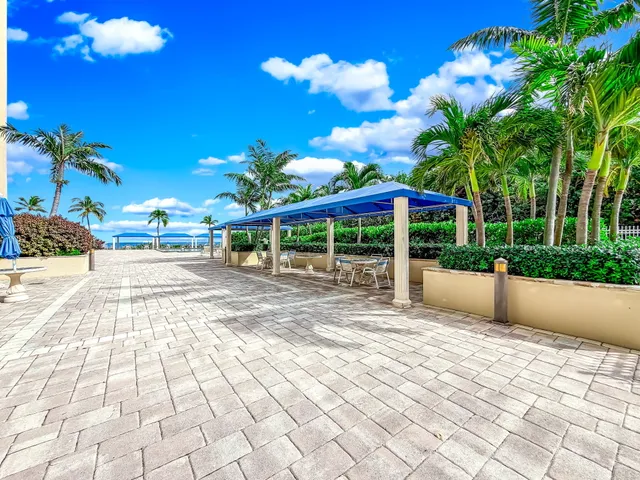 $699,000 | 2000 South Ocean Boulevard, Unit 4D, Lauderdale-by-the-Sea, FL 33062