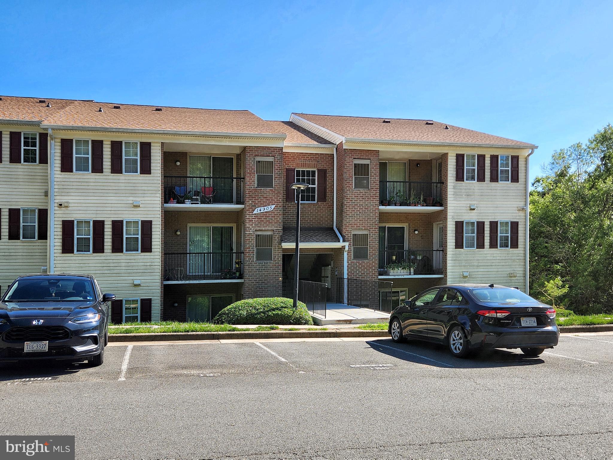 14905 Rydell Road, Unit 103 Centreville, VA 20121 - Photo 2 of 30